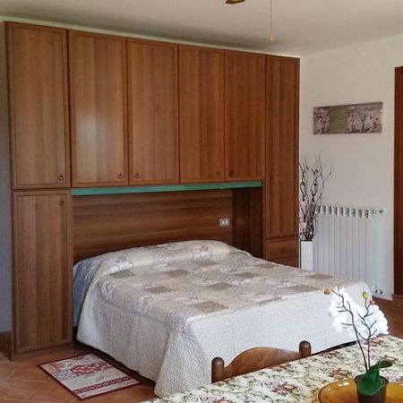 Case In Campagna Con Piscina A Todi Exteriér fotografie