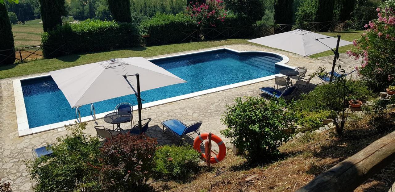 Case In Campagna Con Piscina A Todi Exteriér fotografie